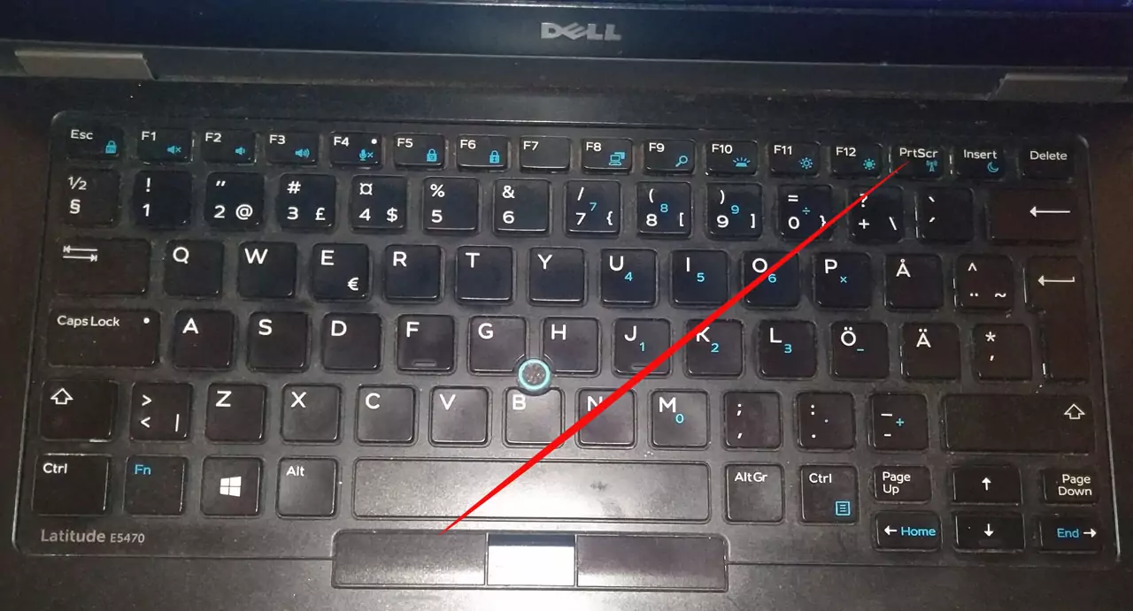 How To Screenshot On A Dell Laptop ? - Corner To Everest